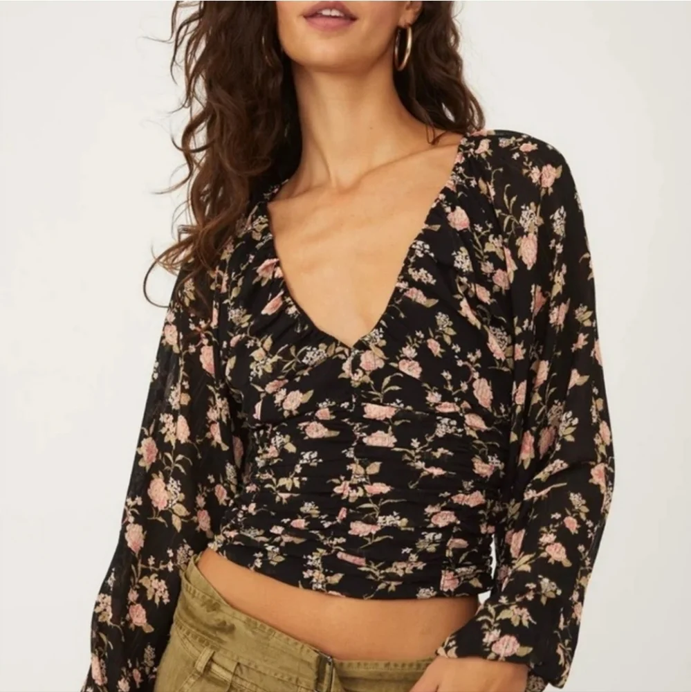 Free People New Final Rose Blouse lkng puff‎ sleeve sz Small NWT